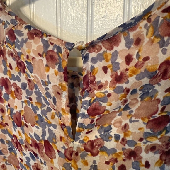 Karlie Floral Long Sleeve Floral Medium Dress - Picture 6 of 6